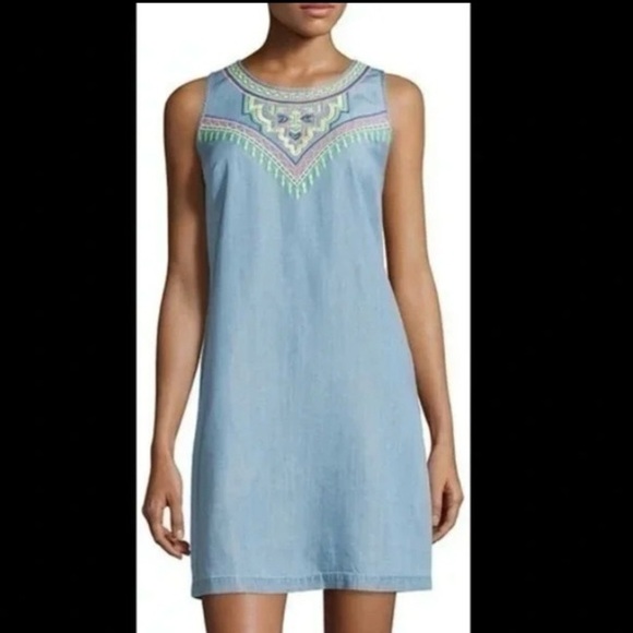 Neiman Marcus | Embroidered Chambray Sleeveless Dress Soft Denim Blue Size 8 - Picture 1 of 5